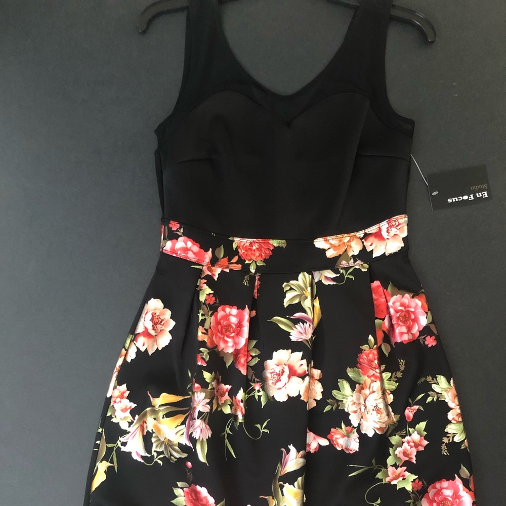 LAST CHANCE💥 💥 Black floral dress; size M; new; Buy 2 @ $30 Sale!🔥